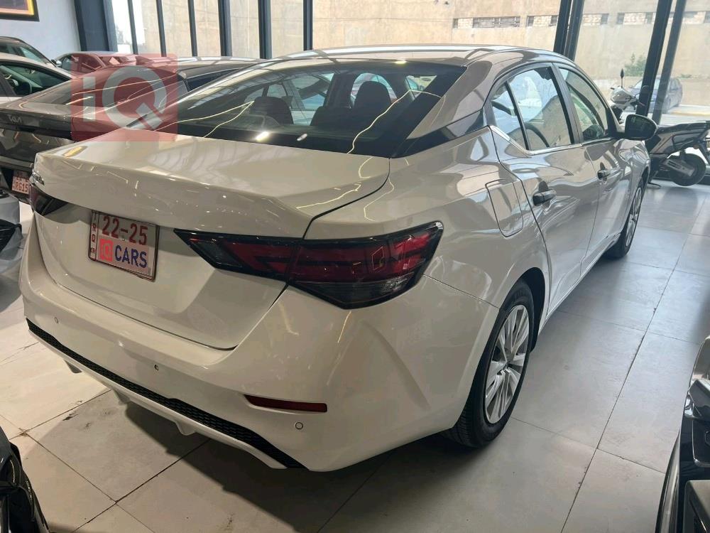 نيسان سنترا